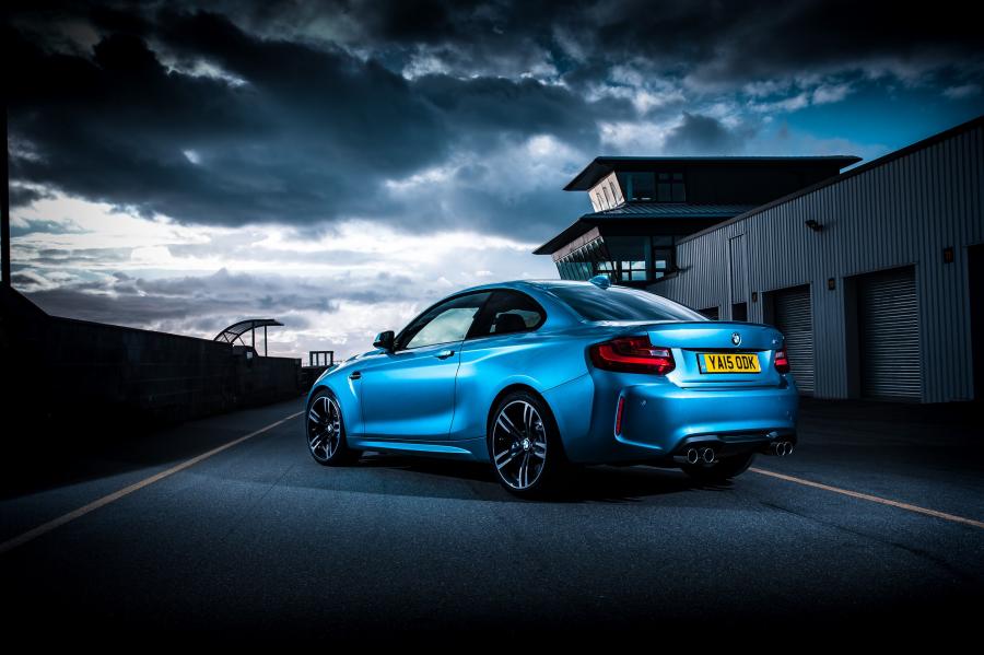  BMW M2 Coupe 2016 года  (UK) (фото 3 из 40)